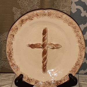 Pottery plate
